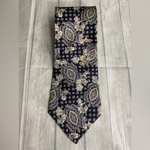 Vintage Wembley 100% Silk Made In USA 58” Long 4” Wide Mens Tie